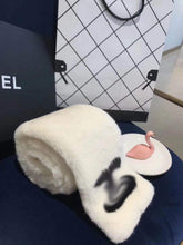 Load image into Gallery viewer, CLTH091  Mink fur 13x90cm
