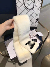 Load image into Gallery viewer, CLTH091  Mink fur 13x90cm
