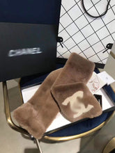 Load image into Gallery viewer, CLTH092  Mink fur 13x90cm
