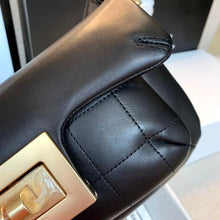 Load image into Gallery viewer, CC211 HIGHEST QUALITY VERSION  S:9.8x5.5x2inch  M:11x5.5x3.9inch
