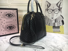 Load image into Gallery viewer, GC198  12.2x9.3x5.9inch
