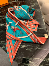 Load image into Gallery viewer, CLTH097 100%Pure Silk 90x90cm
