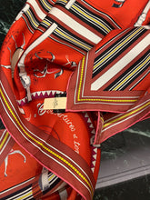 Load image into Gallery viewer, CLTH099  100%Pure Silk 90x90cm
