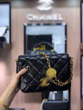 Load image into Gallery viewer, CC230  S:6.7x5.5x2.8inch M:8.3x6x2.8inch
