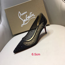 Load image into Gallery viewer, SE258 Size 11    The lowest price, the last one。
