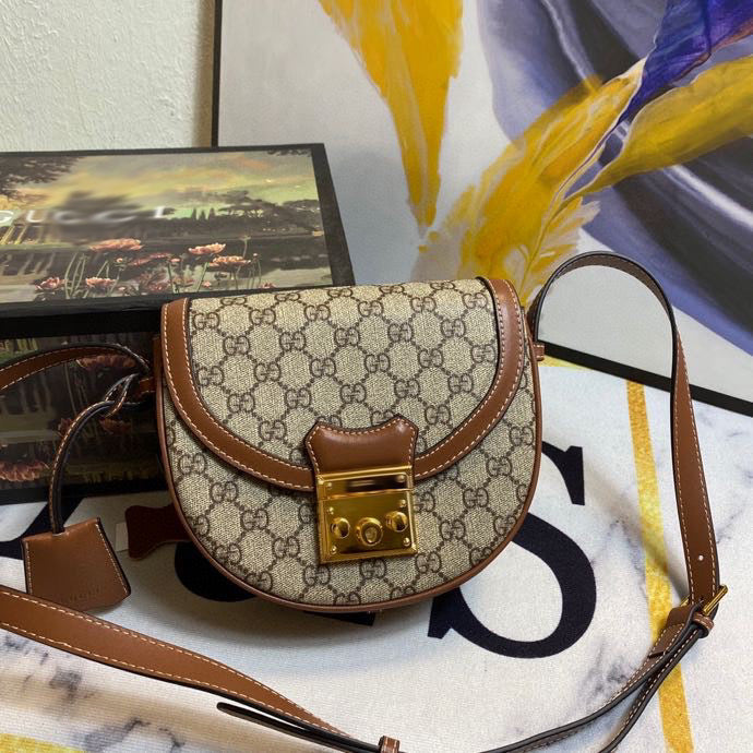 GC208  8.7x6.3x2.4inch