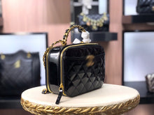 Load image into Gallery viewer, CC263 Mini:3.9x5.7x2.8inch  Small:5.3x7.3x3inch
