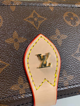 Load image into Gallery viewer, LB340   6.7x3.9x1.8inch
