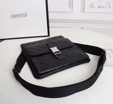 Load image into Gallery viewer, GC215   9.5x9x1.2inch
