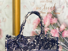 Load image into Gallery viewer, DR118 HIGHEST QUALITY VERSION S:14.6x8.3x22.4inch
