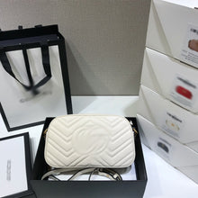 Load image into Gallery viewer, GC218 HIGHEST QUALITY VERSION 7.1x4.7x2.4(small)  9.4x5.1x2.8(medium)
