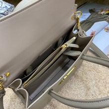 Load image into Gallery viewer, DR124 9.8x7.5x4.7inch
