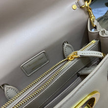 Load image into Gallery viewer, DR124 9.8x7.5x4.7inch
