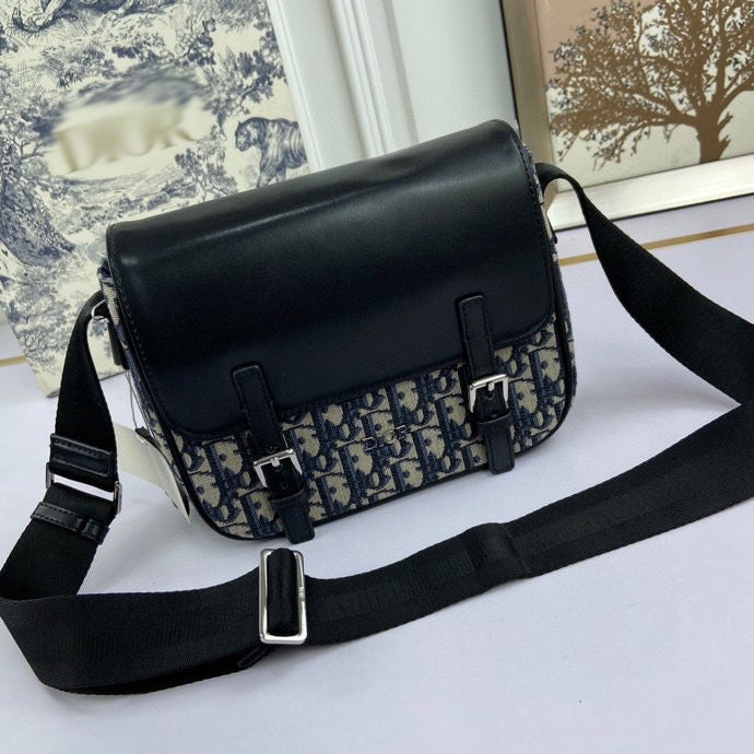 DR127  10.6x7.5x2.8inch