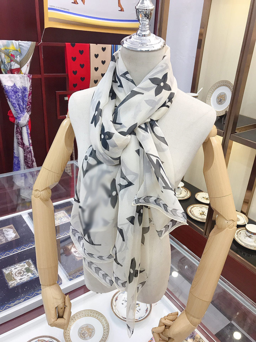 CLTH148 100% silk	200x110cm