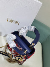 Load image into Gallery viewer, DR139 HIGHEST QUALITY VERSION  S:6.7x5.9x2.8inch	 M:9.5x7.9x4.3inch
