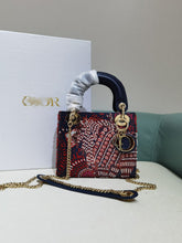 Load image into Gallery viewer, DR139 HIGHEST QUALITY VERSION  S:6.7x5.9x2.8inch	 M:9.5x7.9x4.3inch
