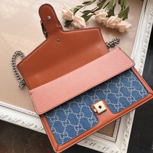 Load image into Gallery viewer, GC235  Medium:11x6.7x3.2inch
