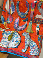 Load image into Gallery viewer, CLTH155 90x90cm
