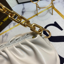 Load image into Gallery viewer, BV005  12.2x4.7x6.3inch
