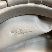 Load image into Gallery viewer, BV005  12.2x4.7x6.3inch
