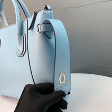 Load image into Gallery viewer, GNY010  11.8x9.8x2.8inch
