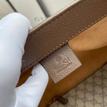 Load image into Gallery viewer, GC257  17.3x13x5.9inch
