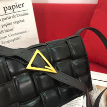 Load image into Gallery viewer, BV016  10.2x3.1x7.1inch
