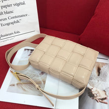 Load image into Gallery viewer, BV022   10.2x3.1x7.1inch
