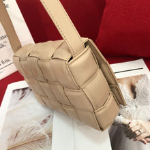 Load image into Gallery viewer, BV022   10.2x3.1x7.1inch
