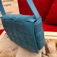 Load image into Gallery viewer, BV025   10.2x3.1x7.1inch
