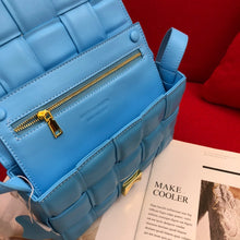 Load image into Gallery viewer, BV025   10.2x3.1x7.1inch
