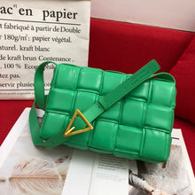 Load image into Gallery viewer, BV026   10.2x3.1x7.1inch
