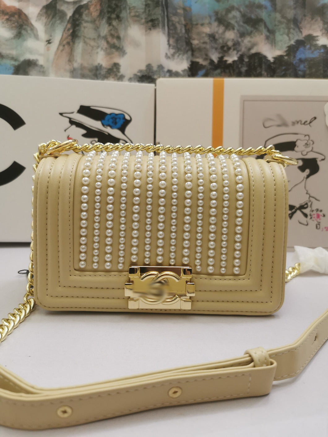 CC352  7.9x5.5x3.2inch