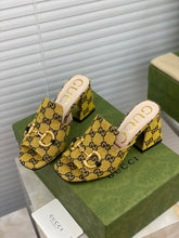 Load image into Gallery viewer, SE502 Size 5-10 Heels:7.5cm Material: Cowhide Lining: Sheep skin Sole: Italian leather
