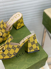 Load image into Gallery viewer, SE502 Size 5-10 Heels:7.5cm Material: Cowhide Lining: Sheep skin Sole: Italian leather
