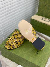 Load image into Gallery viewer, SE502 Size 5-10 Heels:7.5cm Material: Cowhide Lining: Sheep skin Sole: Italian leather
