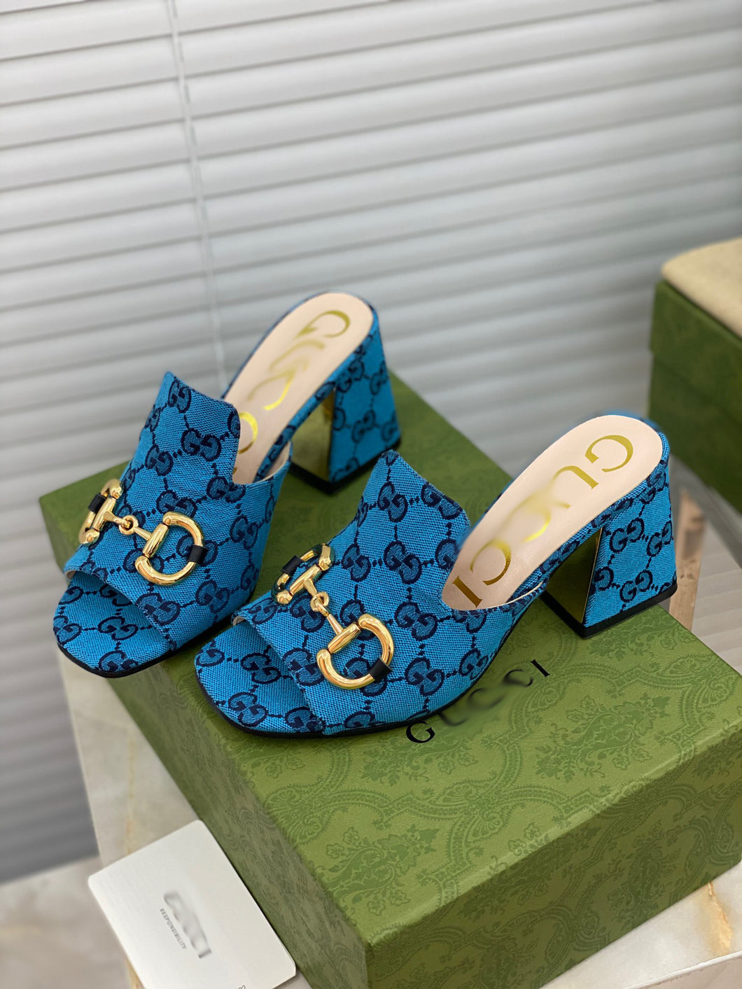 SE503  Size 5-10 Heels:7.5cm Material: Cowhide Lining: Sheep skin Sole: Italian leather