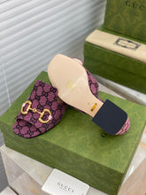 Load image into Gallery viewer, SE504  Size 5-10 Heels:7.5cm Material: Cowhide Lining: Sheep skin Sole: Italian leather
