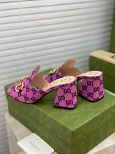 Load image into Gallery viewer, SE506  Size 5-10 Heels:7.5cm Material: Cowhide Lining: Sheep skin Sole: Italian leather
