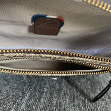 Load image into Gallery viewer, GC270  11x7.1x3.2inch
