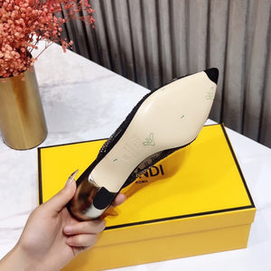 SE513 Size 5-10    Heels:5.5cm Lining: Sheep skin Sole: Italian leather