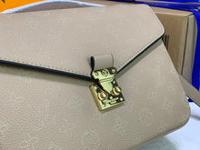 Load image into Gallery viewer, LB467  9.8x7.5x2.8inch
