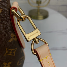 Load image into Gallery viewer, LB470  S:14.1x5.1x9.1inch   M:15.8x10.2x5.5inch
