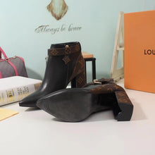 Load image into Gallery viewer, SE538 Size5-11   Heels:9.5cm Material: Cowhide  Lining: Sheep skin Sole: Rubber leather
