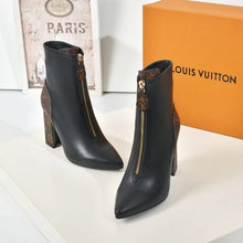 Load image into Gallery viewer, SE539 Size5-11  Heels:9.5cm Material: Cowhide  Lining: Sheep skin Sole: Rubber leather
