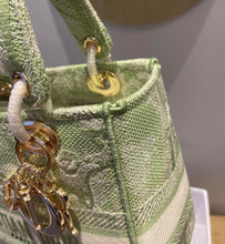 Load image into Gallery viewer, DR164 HIGHEST QUALITY VERSION   9.5x7.9x4.3inch
