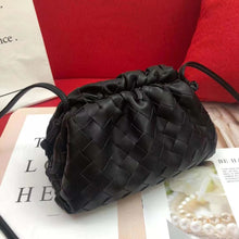 Load image into Gallery viewer, BV027  8.7x4.7x2.8inch
