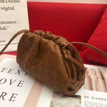 Load image into Gallery viewer, BV028  8.7x4.7x2.8inch
