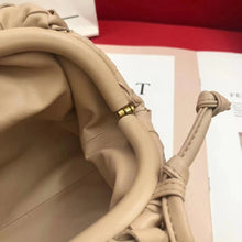 Load image into Gallery viewer, BV029  8.7x4.7x2.8inch
